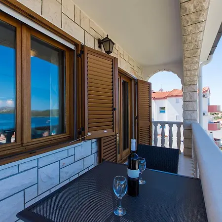 Apartments Bisera Trogir Exterior foto