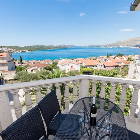Apartments Bisera Trogir Exterior foto