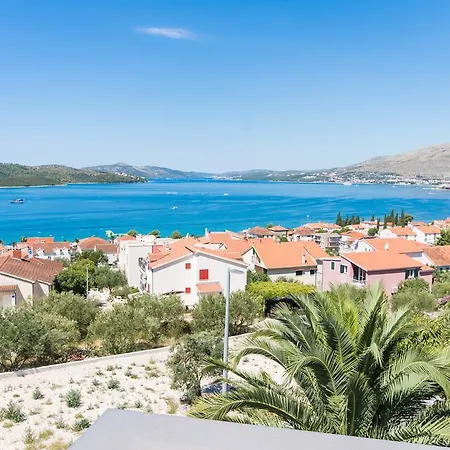 Apartments Bisera Trogir Exterior foto