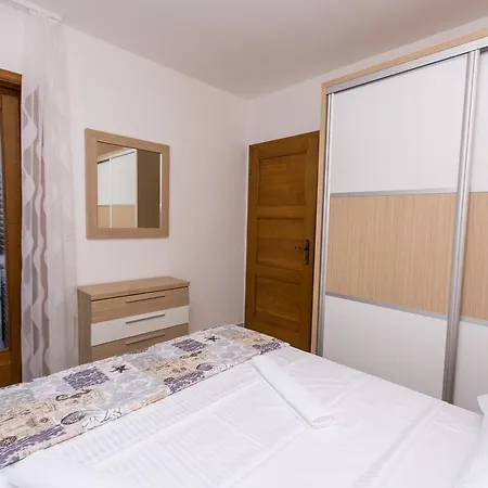 Apartments Bisera Trogir Exterior foto
